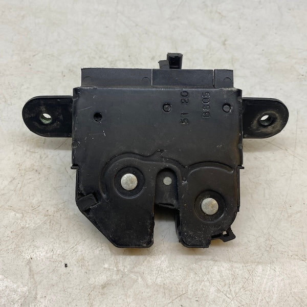 Fiat Doblo Bagaj Kilidi 51868085 Orijinal Çıkma En Uygun Oto Parça