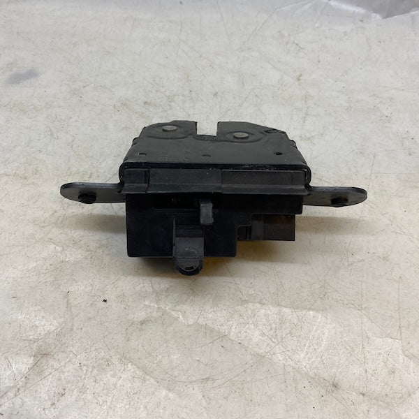 Fiat Doblo Bagaj Kilidi 51868085 Orijinal Çıkma En Uygun Oto Parça