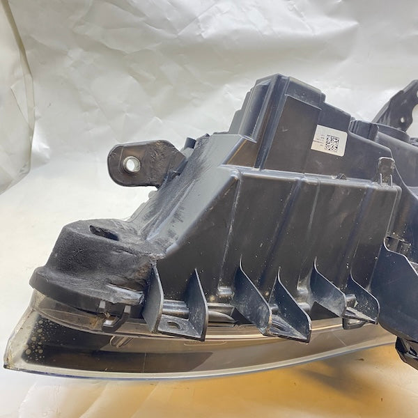 Fiat Doblo Sağ Far Halojen Siyah Zemin 15-20 521094560 Çıkma En Uygun Oto Parça