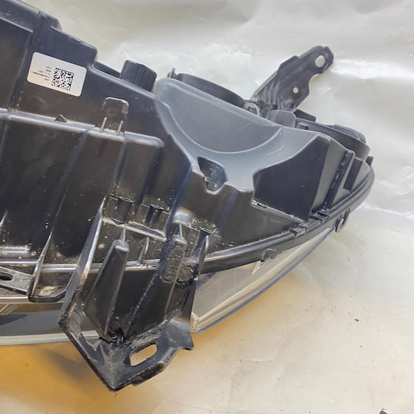 Fiat Doblo Sağ Far Halojen Siyah Zemin 15-20 521094560 Çıkma En Uygun Oto Parça