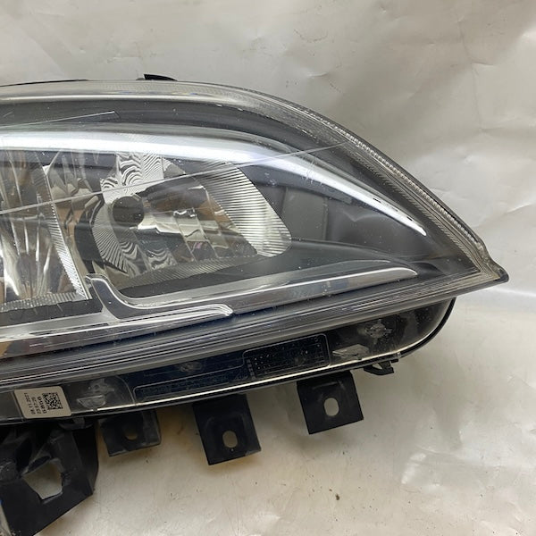 Fiat Doblo Sağ Far Halojen Siyah Zemin 15-20 521094560 Çıkma En Uygun Oto Parça