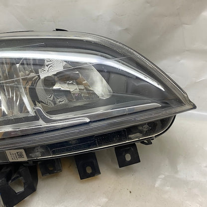 Fiat Doblo Sağ Far Halojen Siyah Zemin 15-20 521094560 Çıkma En Uygun Oto Parça