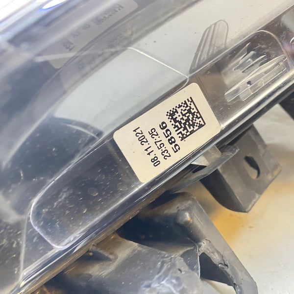 Fiat Doblo Sağ Far Halojen Siyah Zemin 15-20 521094560 Çıkma En Uygun Oto Parça