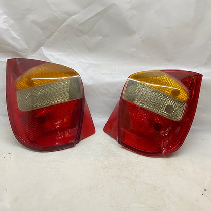 Fiat Palio Stop Lambası Sağ/Sol 02-05 Orijinal Çıkma En Uygun Oto Parça