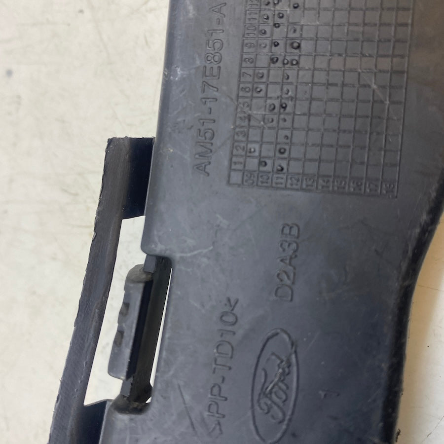 AM51-17E851-AF orijinal çamurluk ağız braketi – Ford C-Max 2009-2015 uyumlu