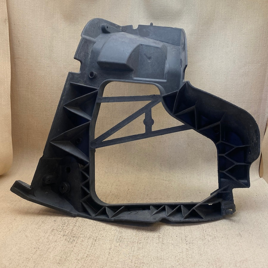 Ford C-Max Sağ Arka Tampon Montaj Braketi 3M51-R17E850-AE