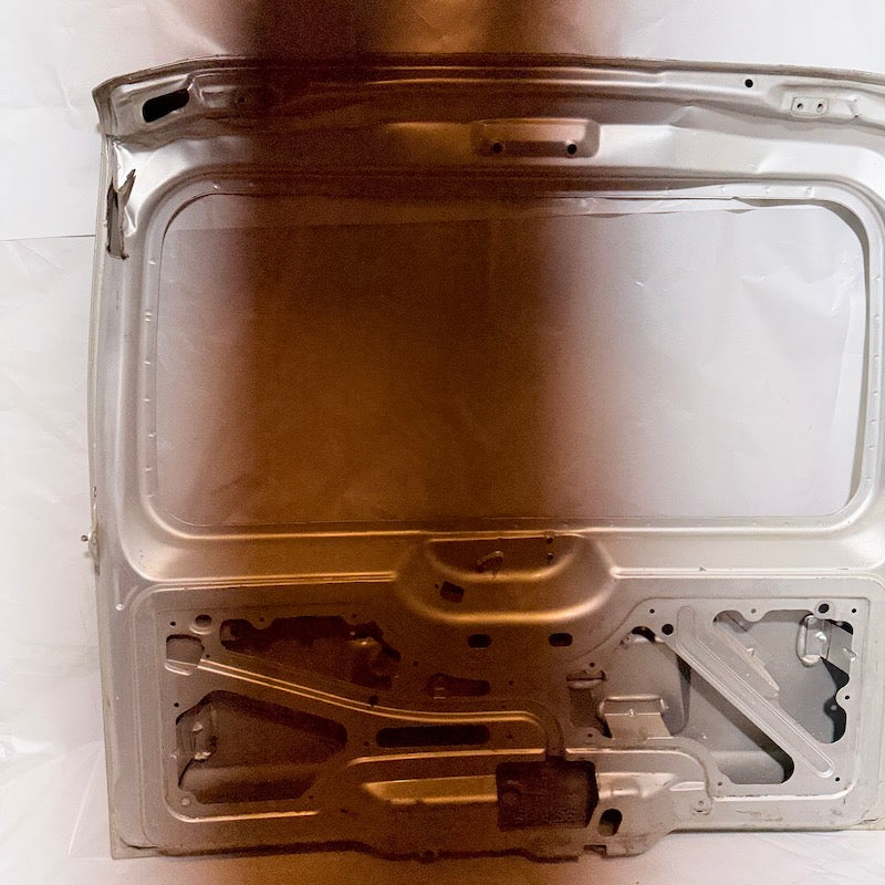 Ford Connect Bagaj Kapağı 03-13 Menteşe Arızalı En Uygun Oto Parça