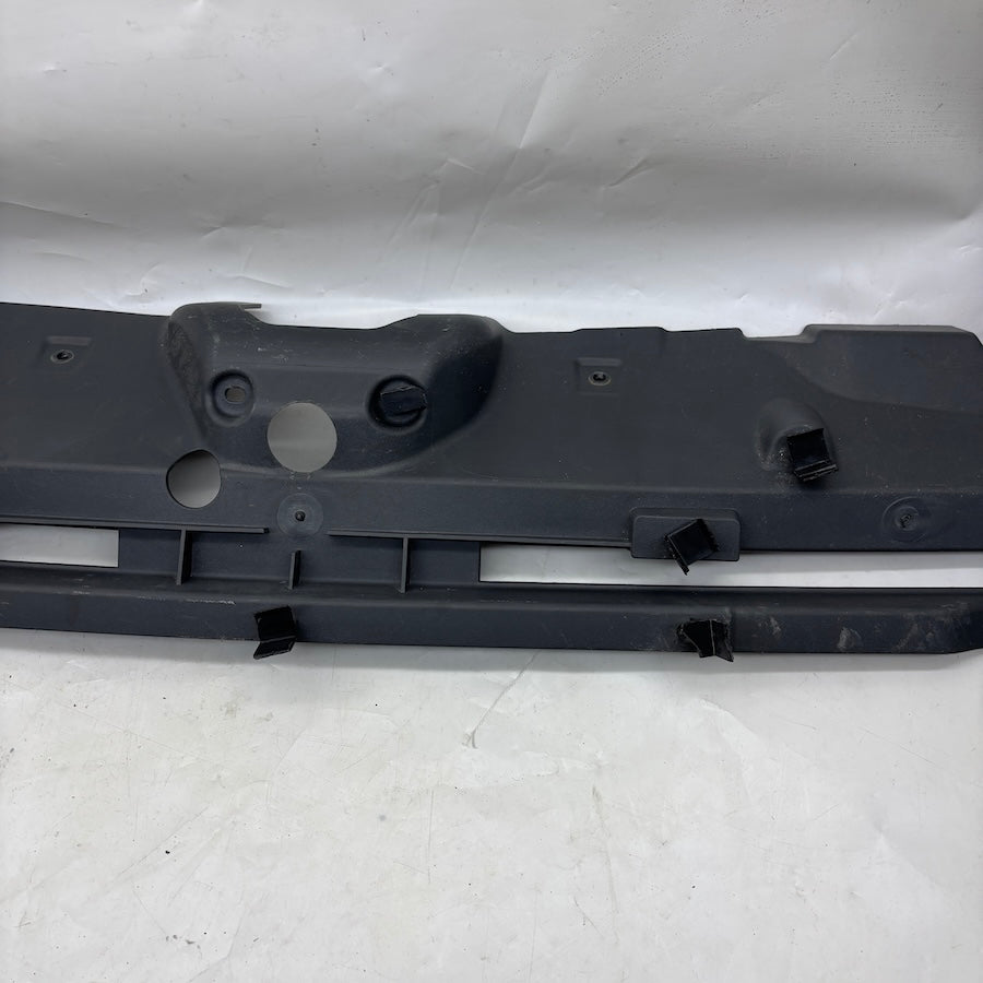 Ford Connect Ön Panjur İç İskeleti 9116-8138-AAW