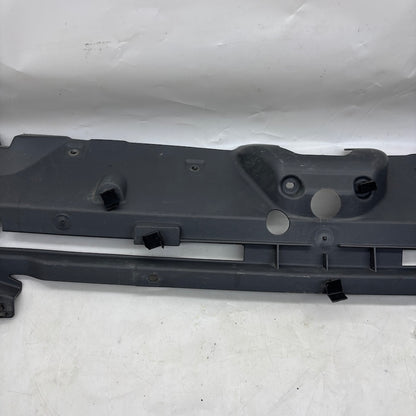 Ford Connect Ön Panjur İç İskeleti 9116-8138-AAW