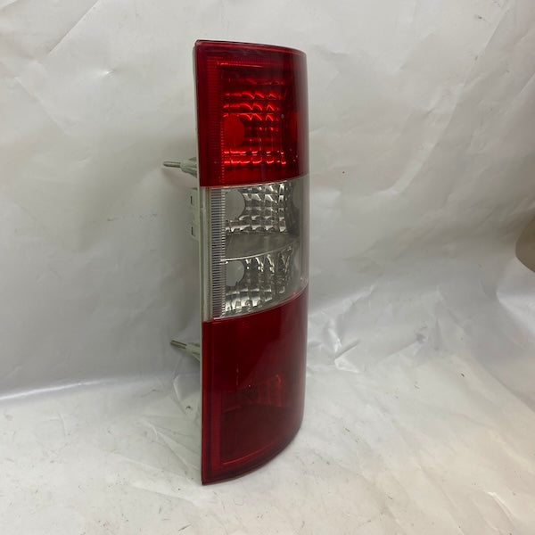 Ford Connect Sağ Stop Lambası 2T14-13A602 AF (Kenarında Çatlak)