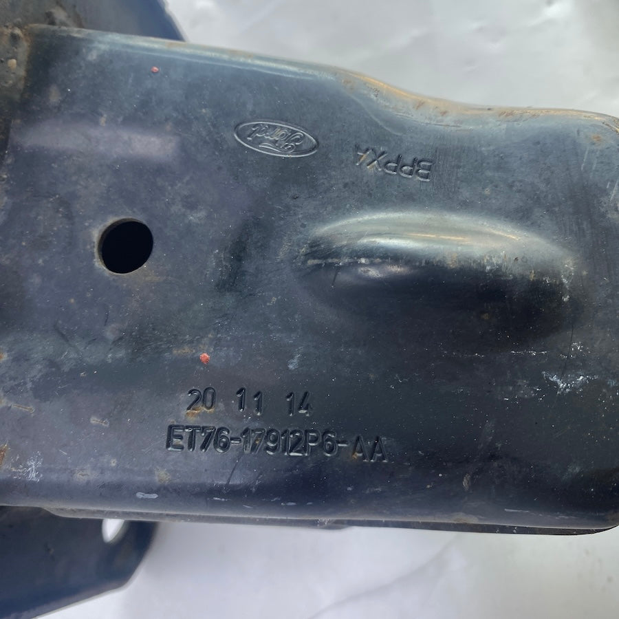 Ford Courier Arka Tampon Demiri ET76-17912P2-AA 2014 Orijinal Çıkma