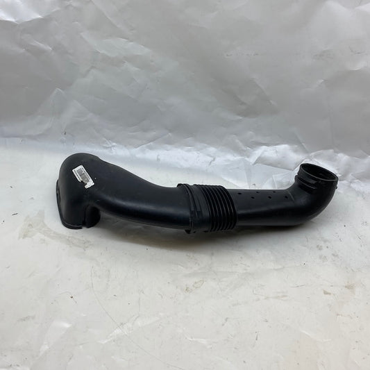 Ford Courier Hava Filtre Borusu ET76-9C676-AB 14-19