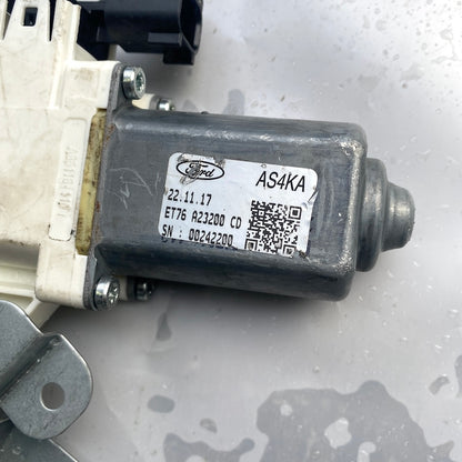 Ford Courier Ön Sağ Cam Krikosu Motorlu ET76 A23200 CD