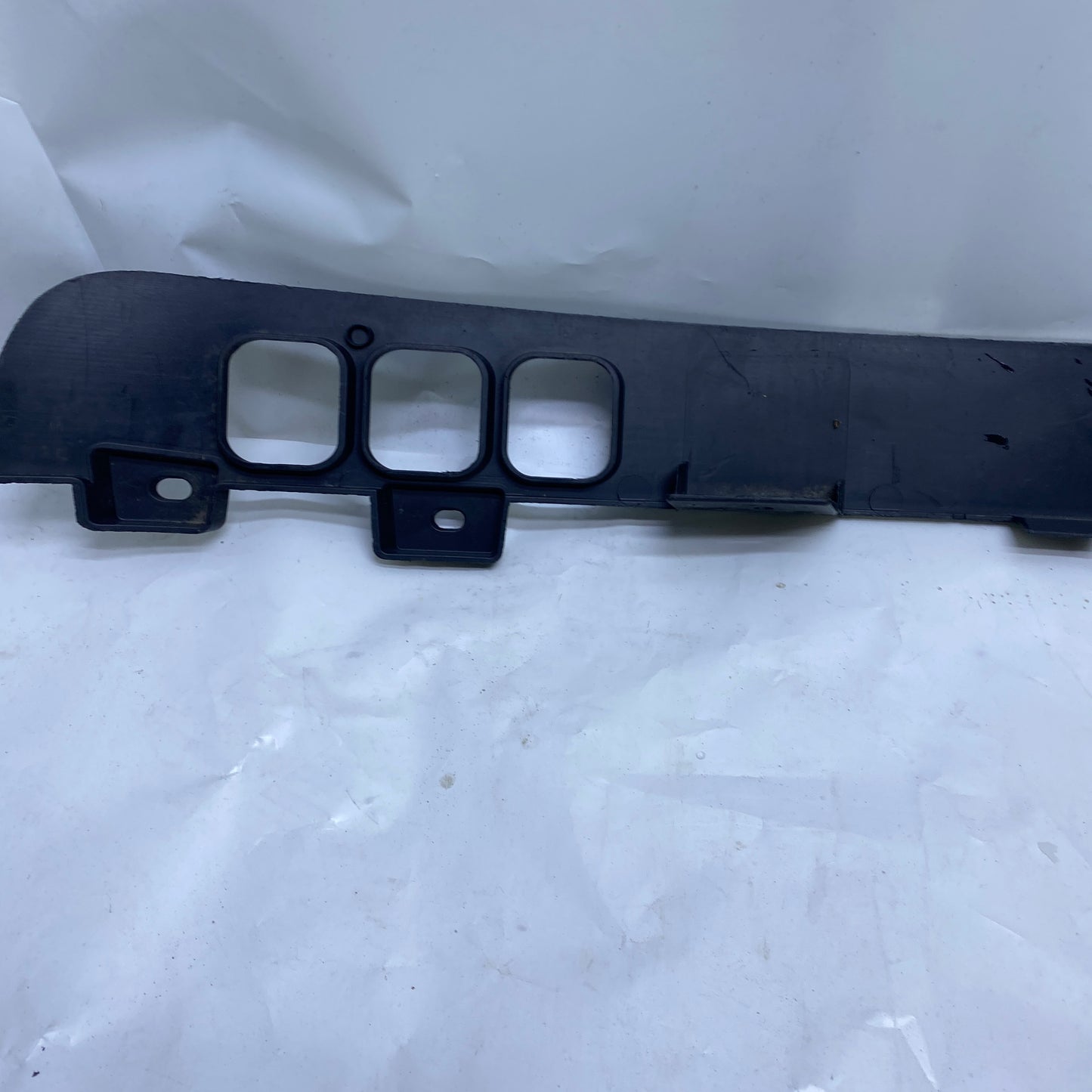 Ford Courier Ön Tampon Alt Spoiler Bıyık ET76-17778-AB