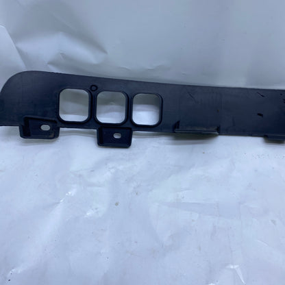 Ford Courier Ön Tampon Alt Spoiler Bıyık ET76-17778-AB