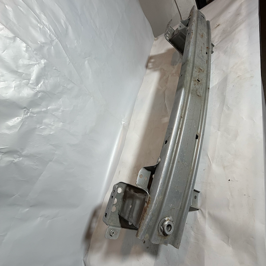 Ford Courier Ön Tampon Demiri 8V51-17K876 Orijinal Çıkma En Uygun Oto Parça