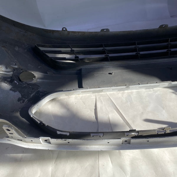 Ford Courier Ön Tampon JT7617K819 17-23 En Uygun Oto Parça