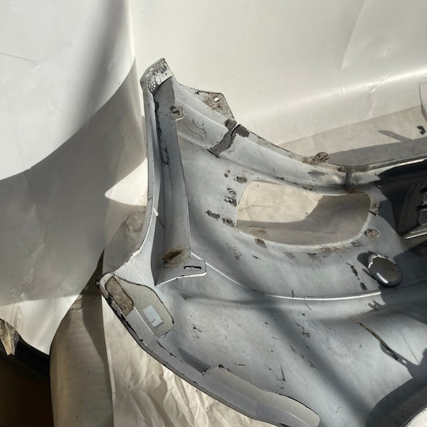 Ford Courier Ön Tampon Sis Delikli ET76-17K819-FK En Uygun Oto Parça