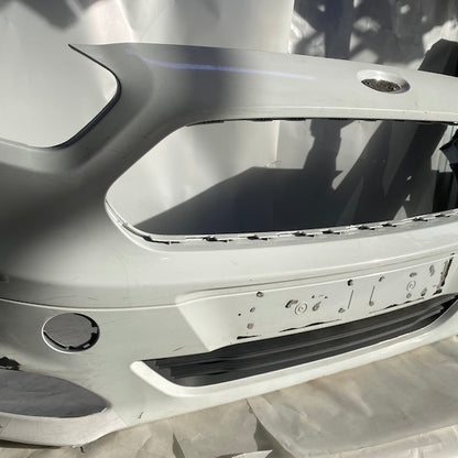 Ford Courier Ön Tampon Sis Delikli ET76-17K819-FK En Uygun Oto Parça