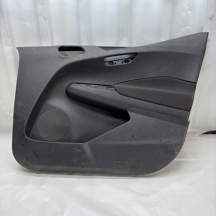 Ford Courier Sağ Ön Kapı İç Döşemesi ET76-V23942-A