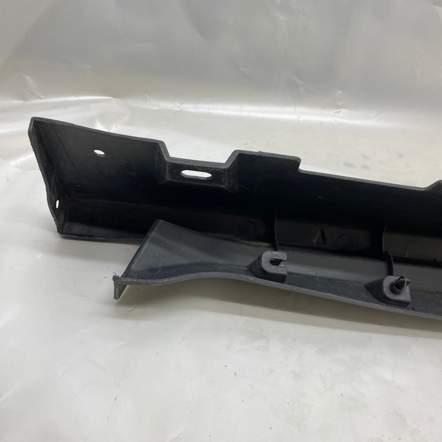 Ford Courier Sol Ön Marşpiyel Bakalit ET76-10155 - En Uygun Oto Parça