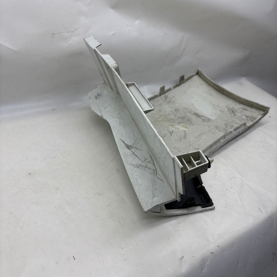 Ford Courier Arka Sağ Tampon Köşe ET76-17926