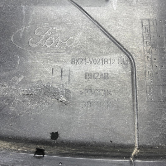 Ford Custom Cam Önü Izgarası Alt Tablası BK21-V021B12 - En Uygun Oto Parça