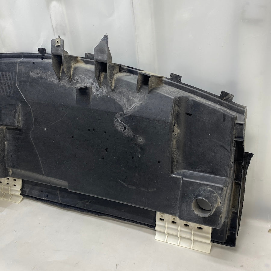 Ford Custom Cam Önü Izgarası Alt Tablası BK21-V021B12 - En Uygun Oto Parça