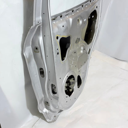 Ford EcoSport Sağ Arka Kapı HN15-N24720-AD Orijinal Çıkma En Uygun Oto Parça