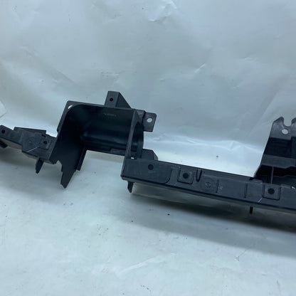 Ford Ecosport Ön Tampon Orta Bağlantı Braketi GN15-17E778