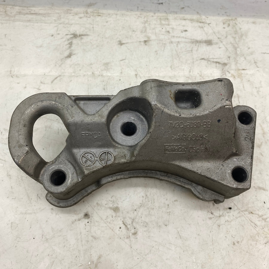 Ford Fiesta 1.6 Tdci Motor Takozu Kapağı Bağlantı Braketi 7V2Q-6030-BB