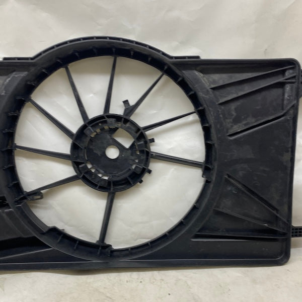 Ford Fiesta 1.6i/Volvo S40 Radyatör Fan 3M5H8C607UC En Uygun Oto Parça