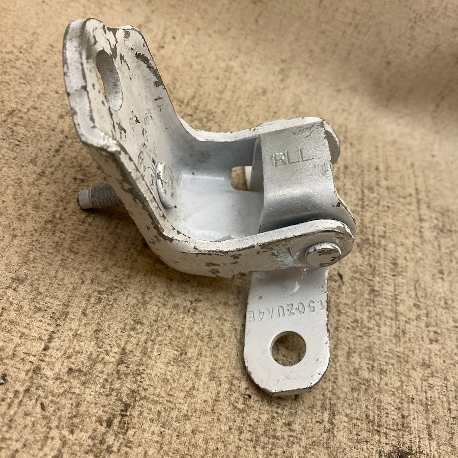 Ford Fiesta Alt Arka Kapı Menteşesi 156AHD4E