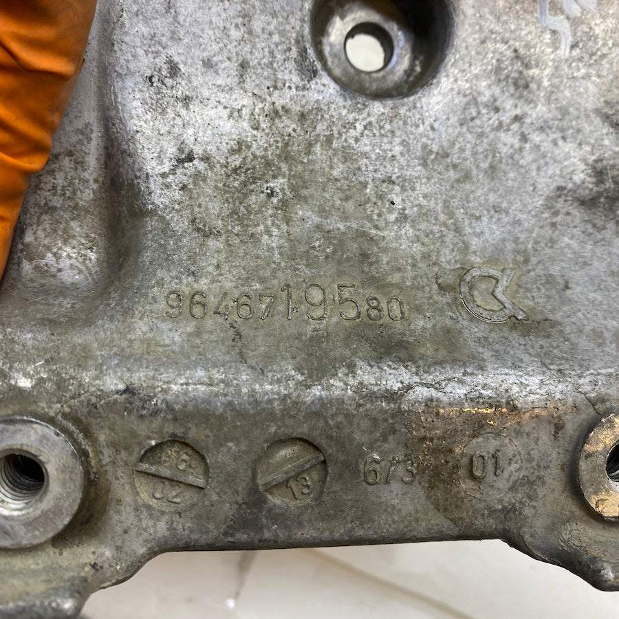 Ford Fiesta Altarnatör Klima Kompresör Bağlantı Braketi 9646719580