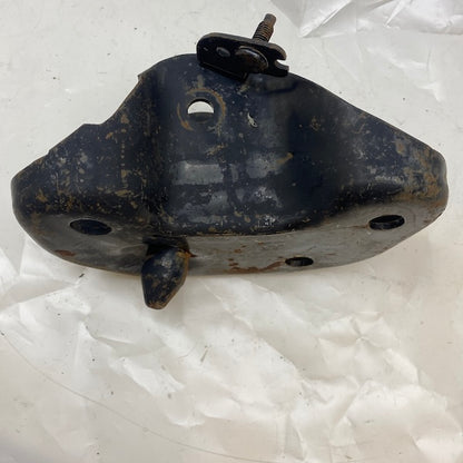Ford Fiesta Arka Dingil Bağlantı Braketi 8V51-5K965-AE