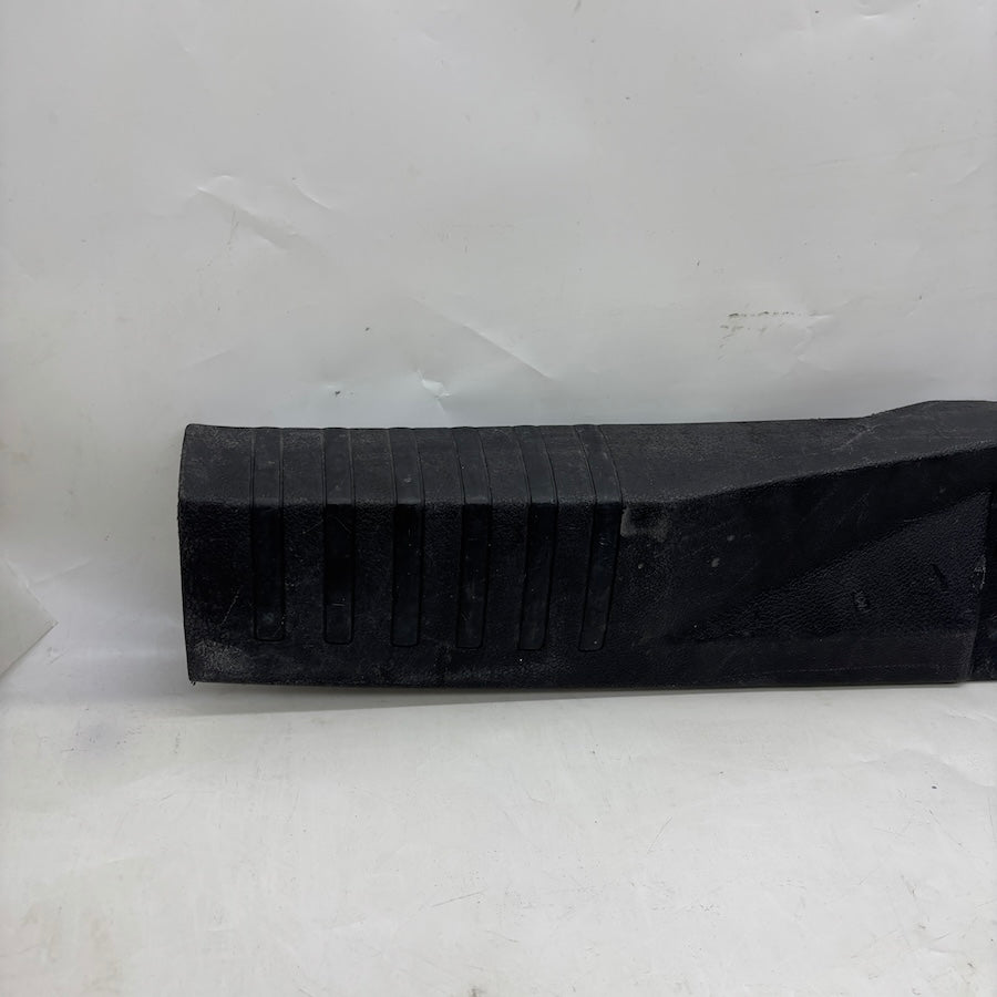 Ford Fiesta Arka Panel Üst Kaplama 2561A40352-A