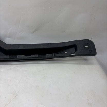 Ford Fiesta Arka Tampon Orta Braket 8A61-17B861-A - En Uygun Oto Parça