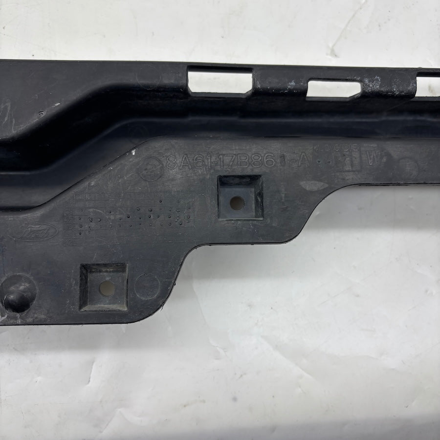 Ford Fiesta Arka Tampon Orta Braket 8A61-17B861-A - En Uygun Oto Parça