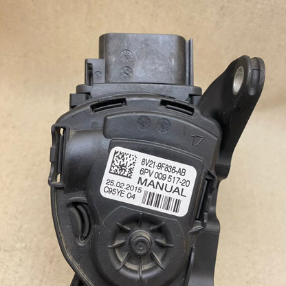 Ford Fiesta Gaz Pedalı 8V219F836AA