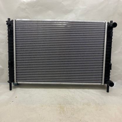 Ford Fiesta Motor Su Radyatörü 2S6H8005BB 2002+ En Uygun Oto Parça