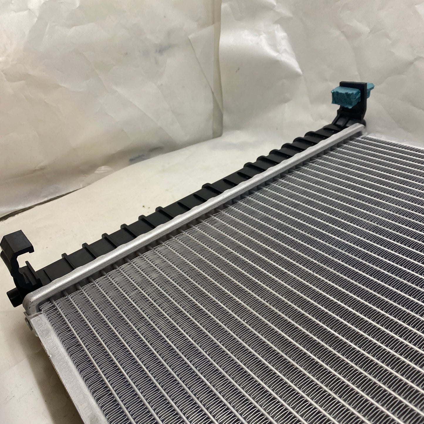 Ford Fiesta Motor Su Radyatörü 2S6H8005BB 2002+ En Uygun Oto Parça