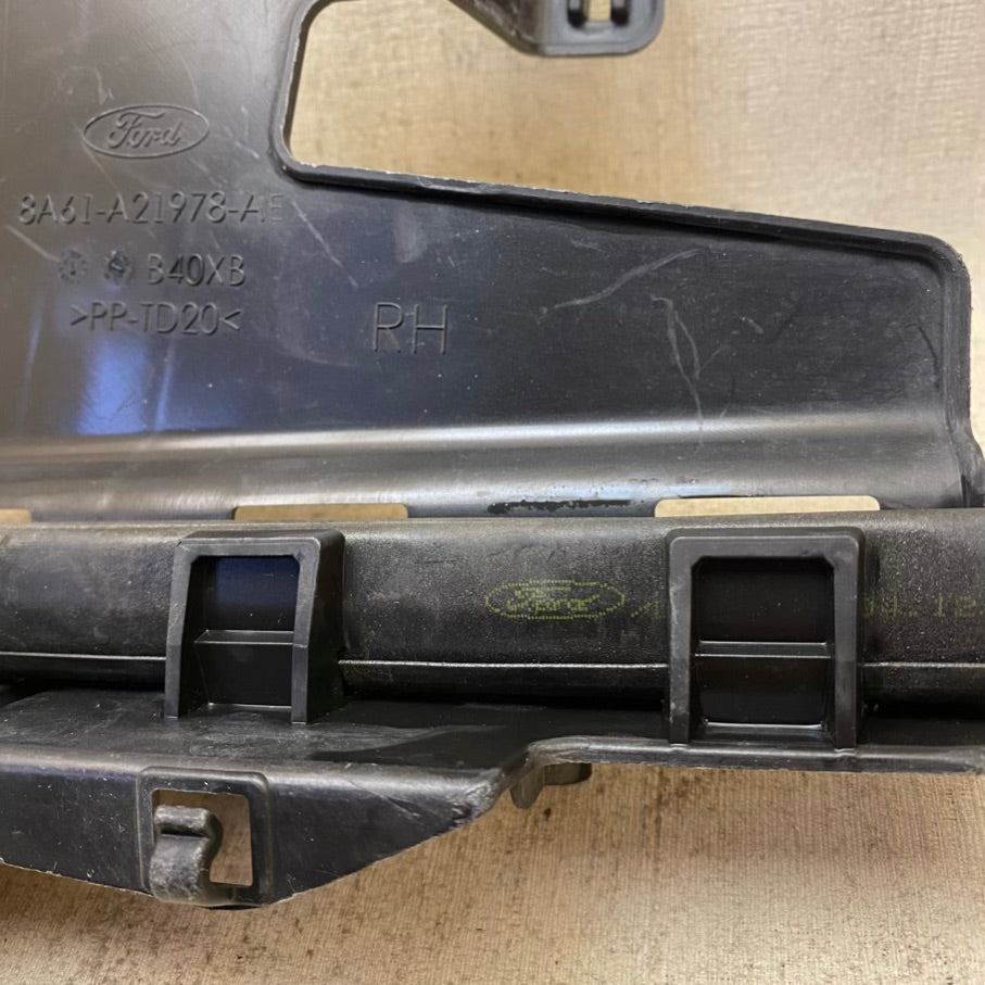 Ford Fiesta Ön Sağ Kilit Muhafaza Braketİ 8A61-A21978