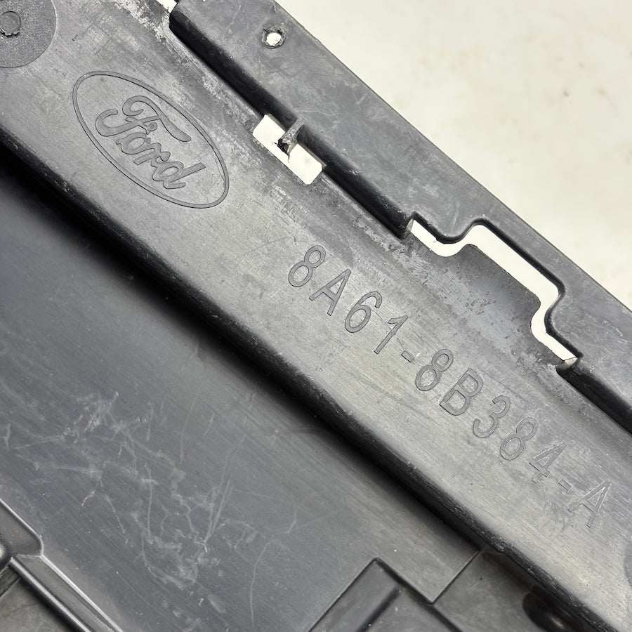 Ford Fiesta Ön Tampon Alt Bakalit 8A61-8B384-A