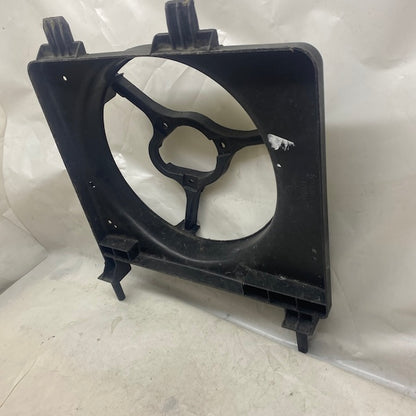 Ford Fiesta Radyatör Fan Davlumbazı 1.3cc 96FB8146AF En Uygun Oto Parça