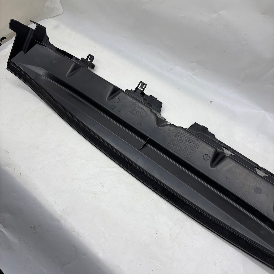 Ford Fiesta Radyatör Üst Bakalit 8A61-A001A04