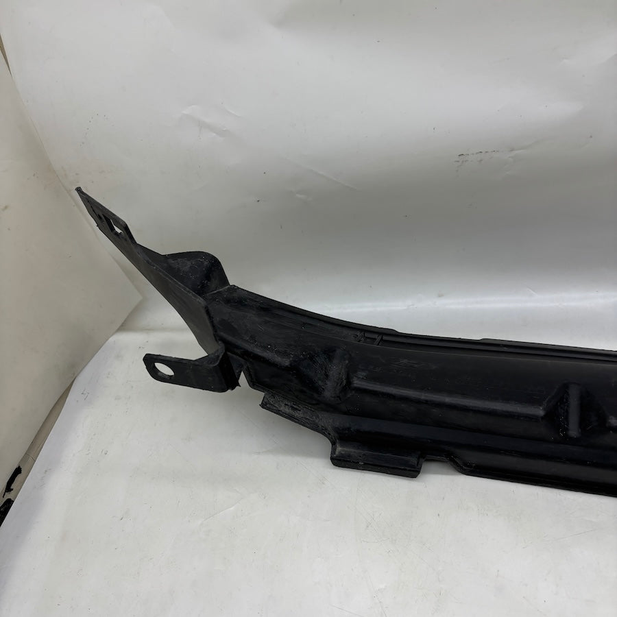 Ford Fiesta Radyatör Üst Kaplama C1BB-A001-A04-A