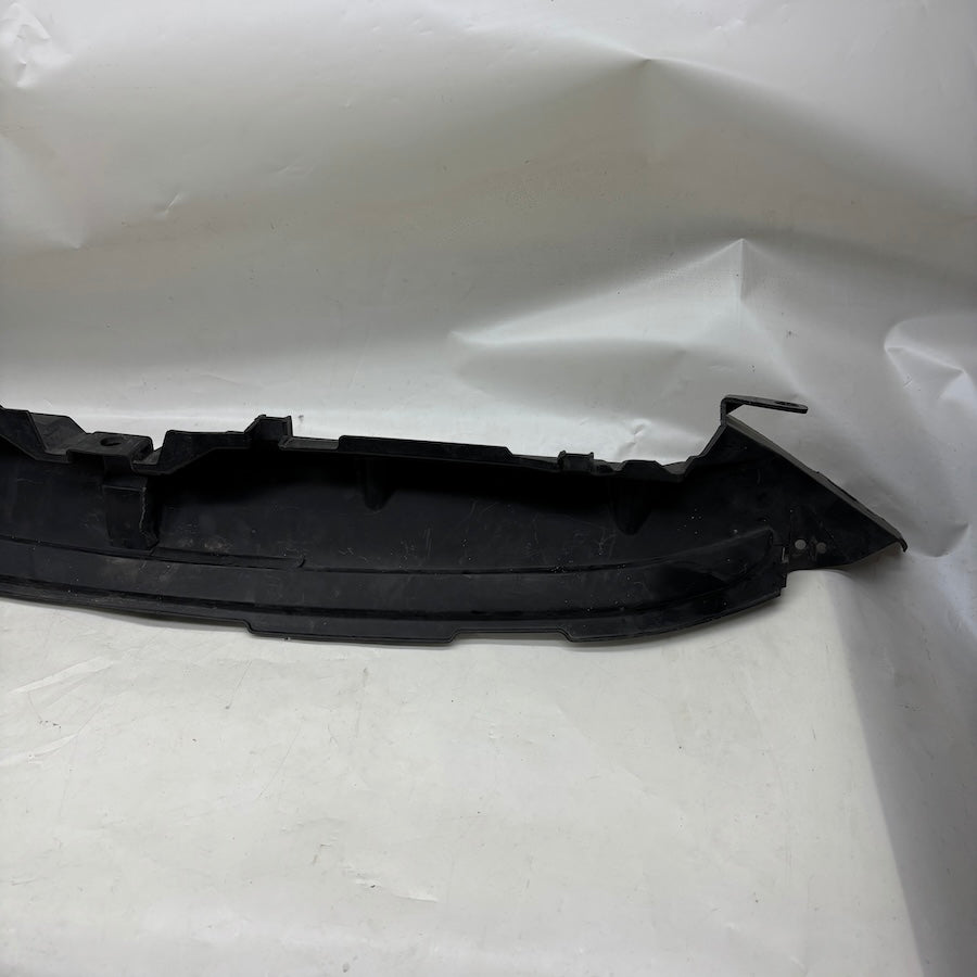 Ford Fiesta Radyatör Üst Kaplama C1BB-A001-A04-A