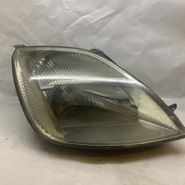 Ford Fiesta Sağ Far 01-05 En Uygun Oto Parça