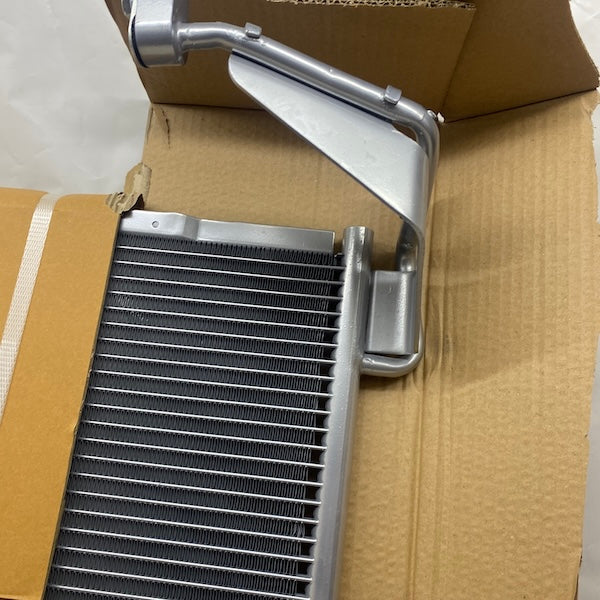 Ford Fiesta/B-Max/Courier 1.0 EcoBoost Klima Radyatörü C1B11970BC En Uygun Oto Parça