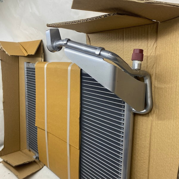 Ford Fiesta/B-Max/Courier 1.0 EcoBoost Klima Radyatörü C1B11970BC En Uygun Oto Parça